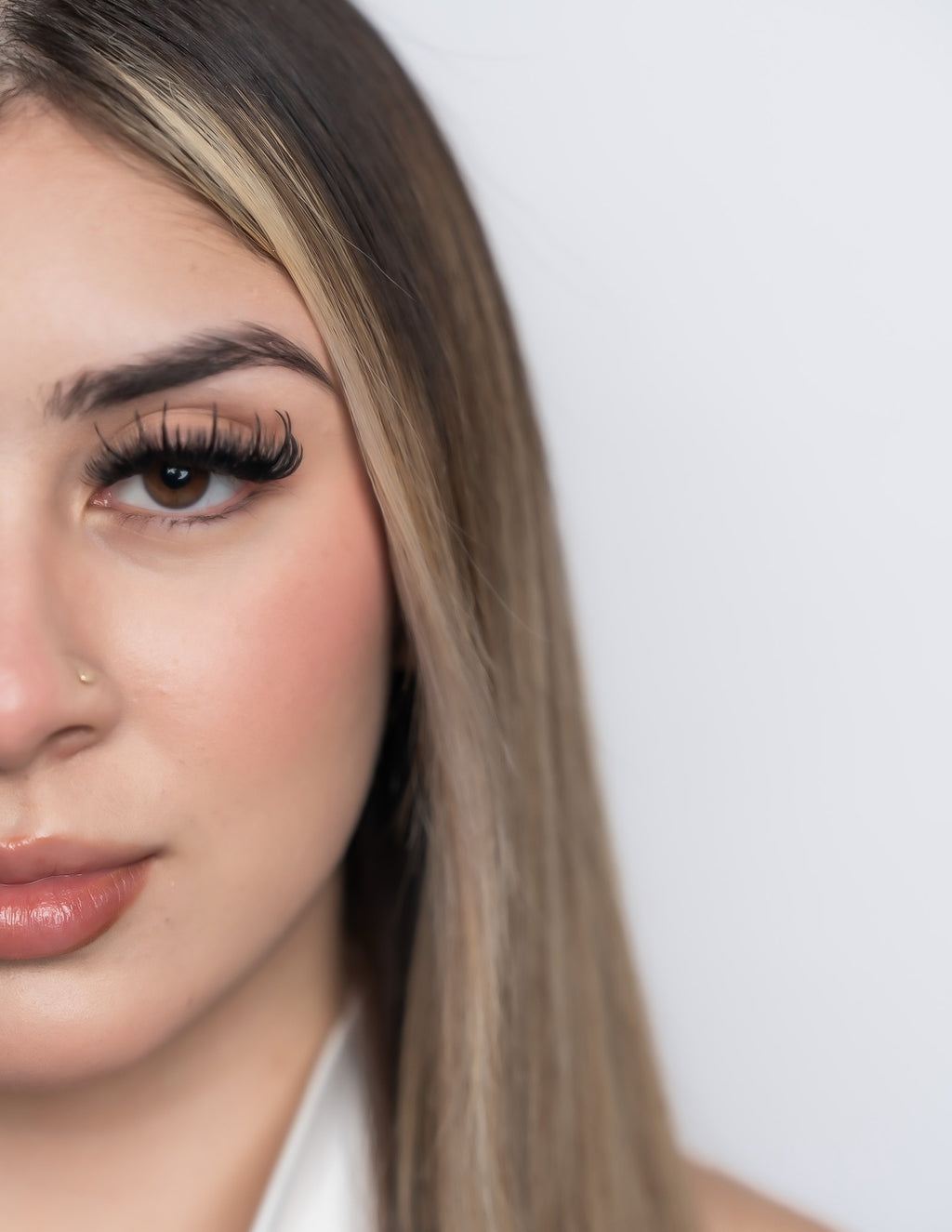 VOLUME LASH EXTENSIONS | Single length 0.03